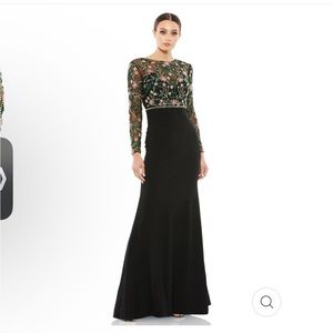 NWT Mac Duggal Gown Hard to Find Size 14 Style 67870